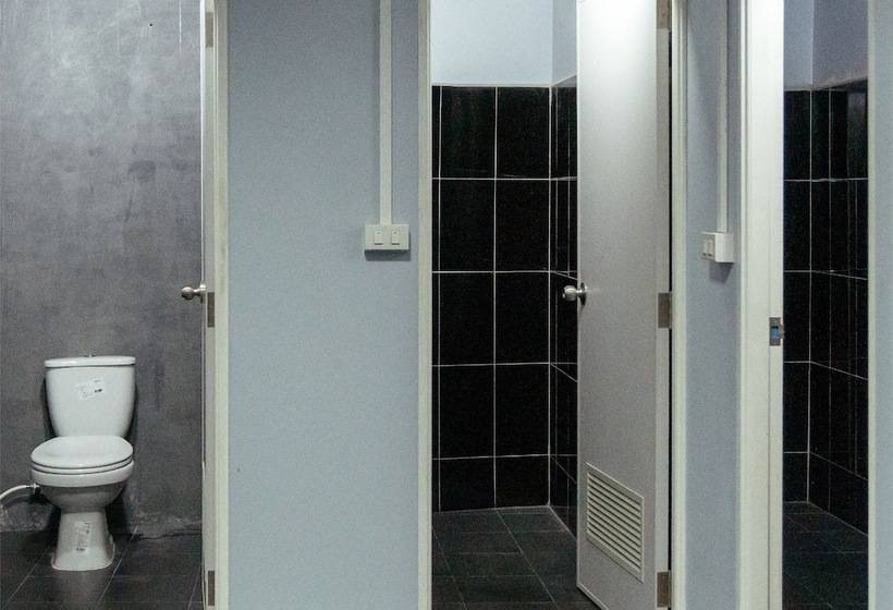 Slumber Party Hostel Krabi Beach