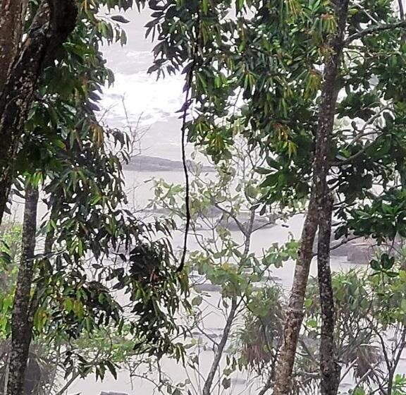 فندق صغير Hasina Resort@sedili