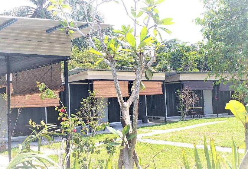 فندق صغير Hasina Resort@sedili