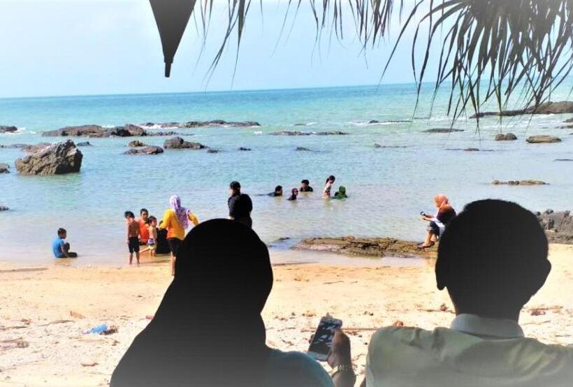 فندق صغير Hasina Resort@sedili