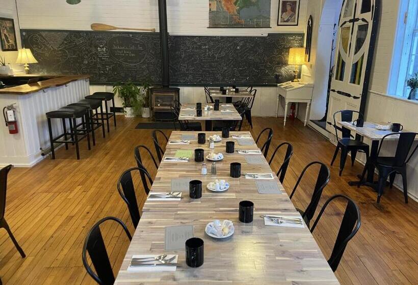 فندق صغير Jackson S Falls Country Inn