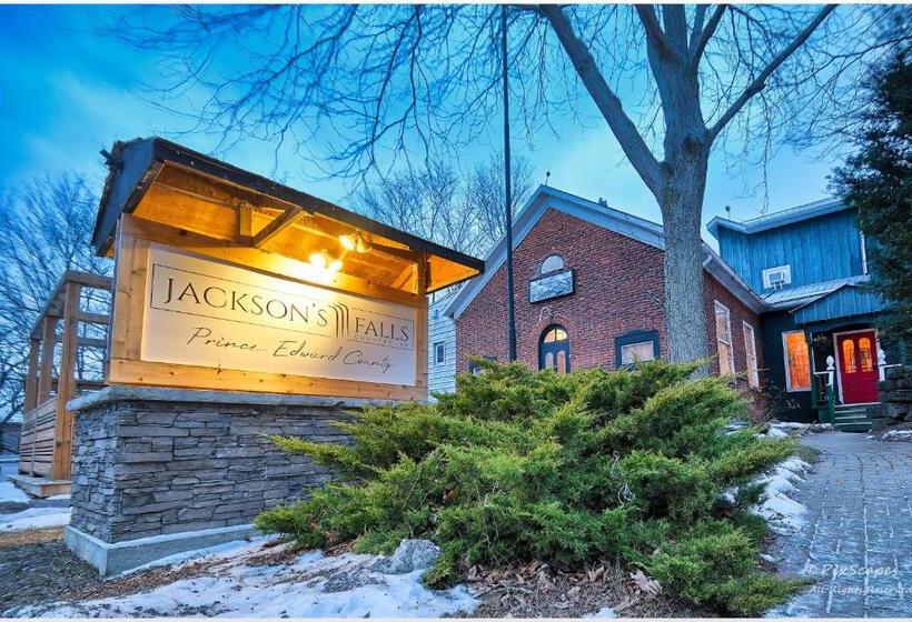فندق صغير Jackson S Falls Country Inn