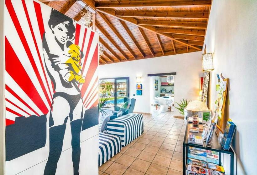 Общежитие Kalufa Surf House