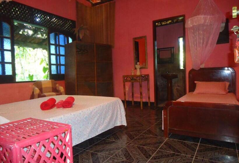 הוסטל Pousada Villa Amari