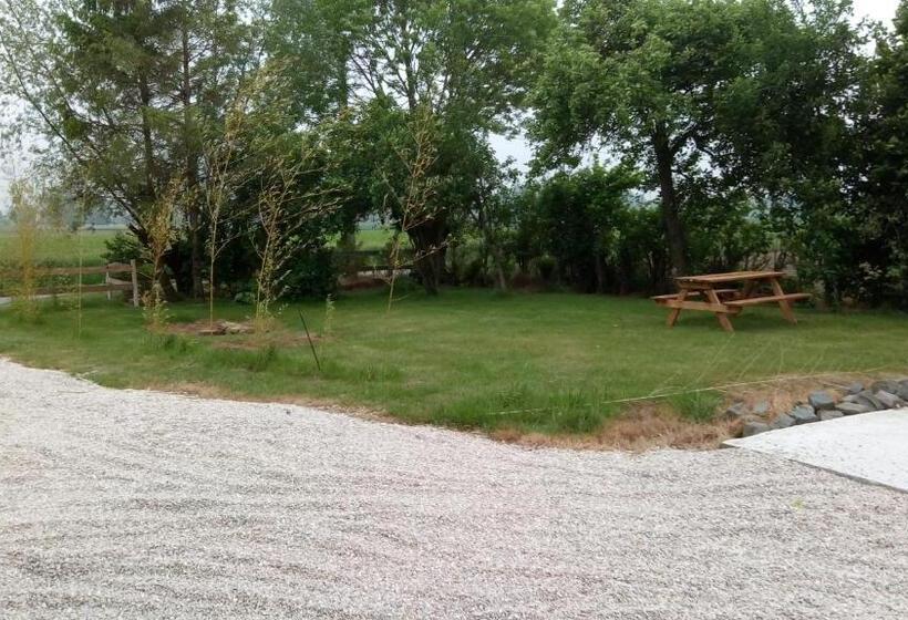 ベッドアンドブレックファースト Chambre D Hotes Le Pigeonnier