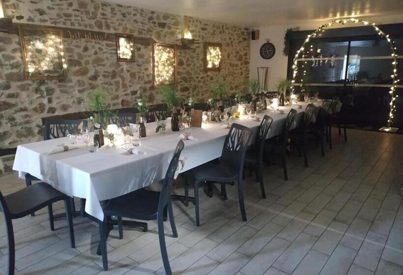 مبيت وإفطار Domaine De La Clauzade