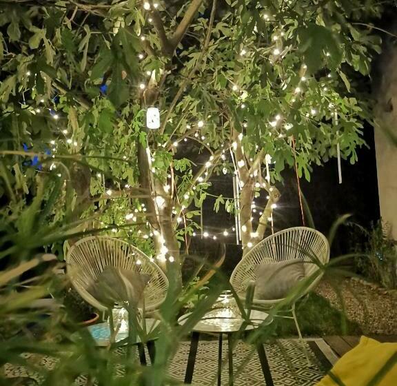 مبيت وإفطار La Maison D Ayona