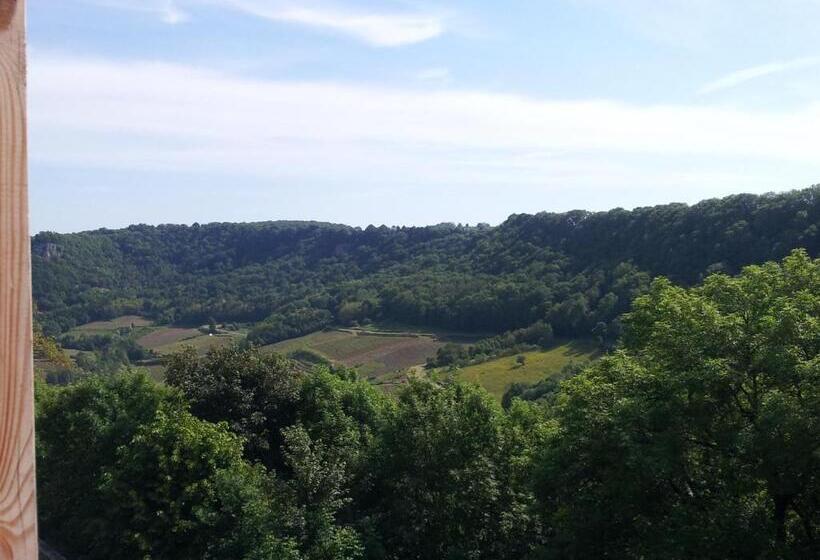 住宿加早餐  La Tour Charlemagne