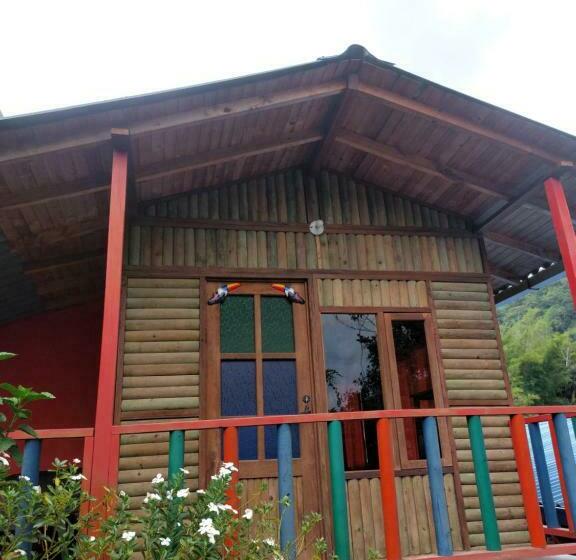 مبيت وإفطار Las Cabañas Del Escobo   Cabaña Tucán