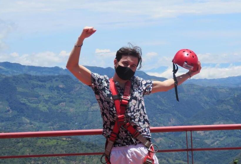 مبيت وإفطار Las Cabañas Del Escobo   Cabaña Tucán
