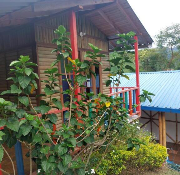 مبيت وإفطار Las Cabañas Del Escobo   Cabaña Tucán