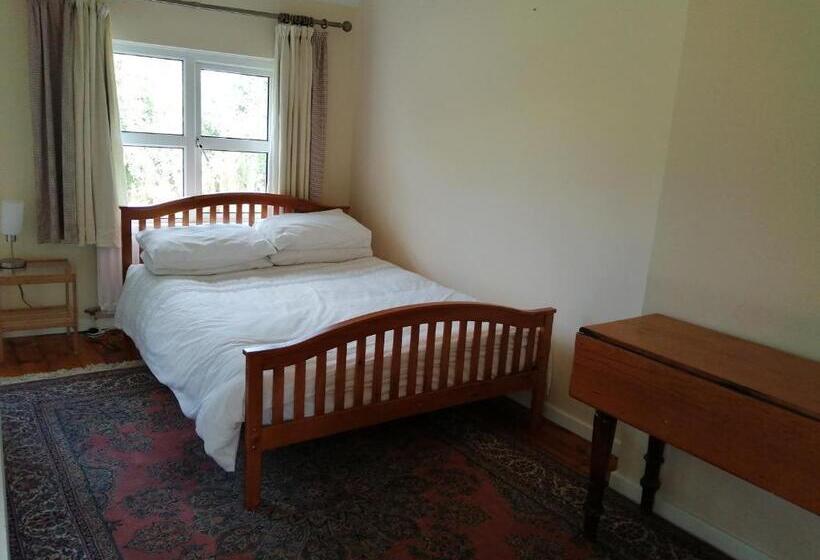 צימר Lisieux House On Lough Neagh