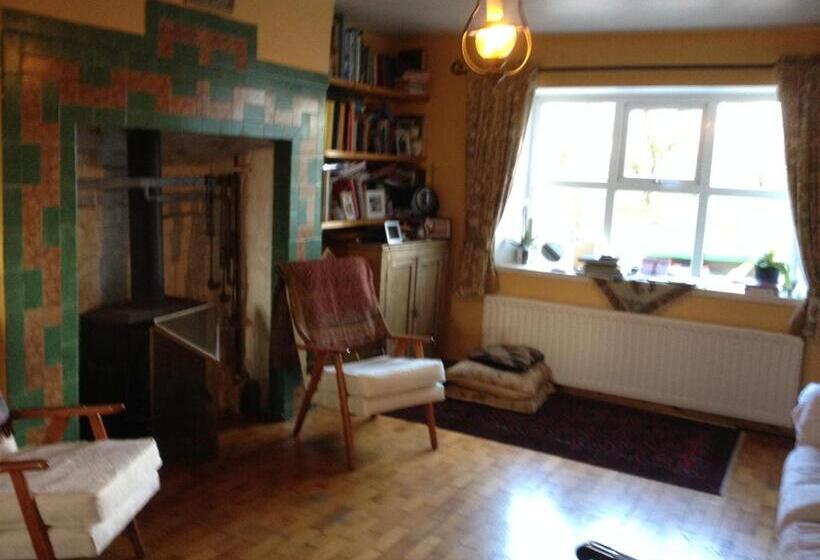 צימר Lisieux House On Lough Neagh