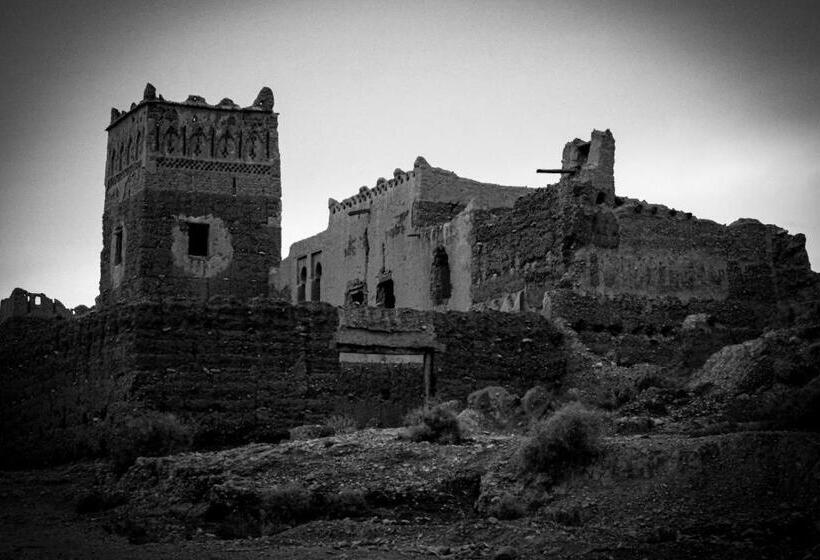 تختخواب و صبحانه Oasis Travel