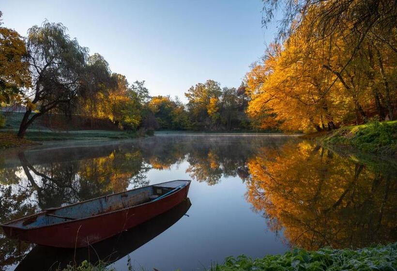 مبيت وإفطار Szobi Malomkert Fogadó
