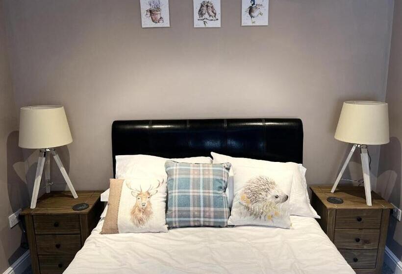 Bed and Breakfast The Crewe Arms