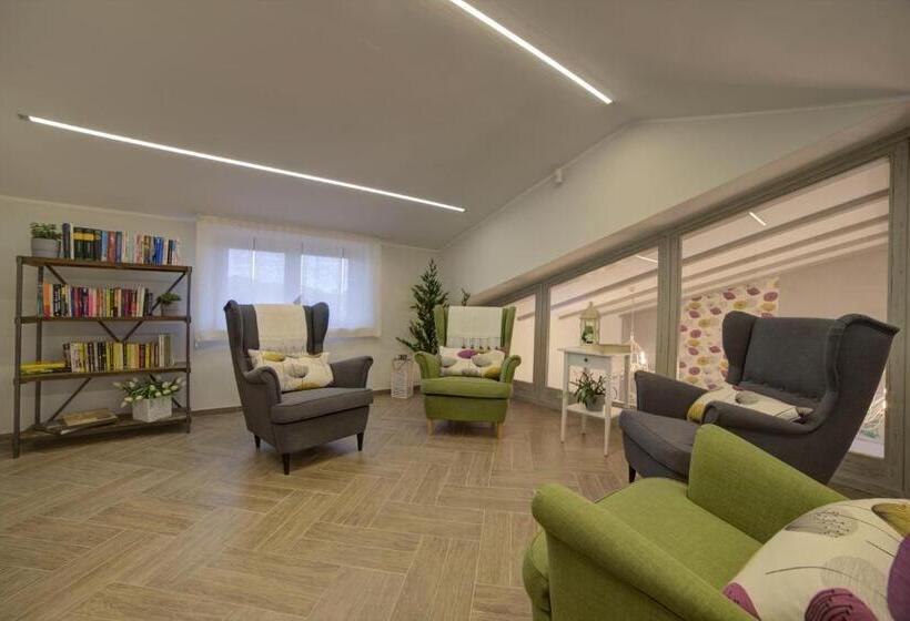 مبيت وإفطار Villaggio Cristina