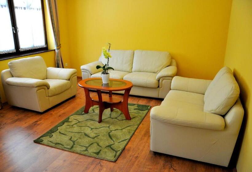 Forster Vadászkastély és Szálloda