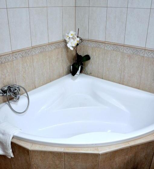 Forster Vadászkastély és Szálloda