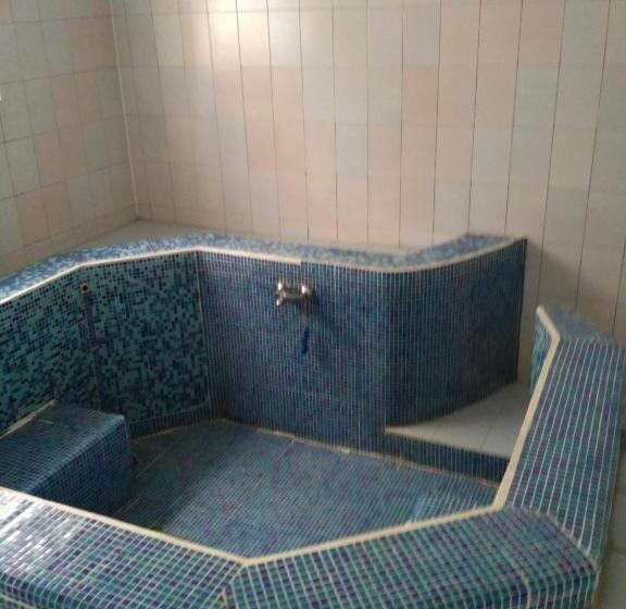 فندق семеен хотел невен