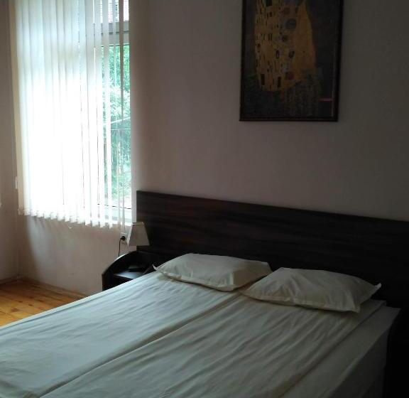 فندق семеен хотел невен