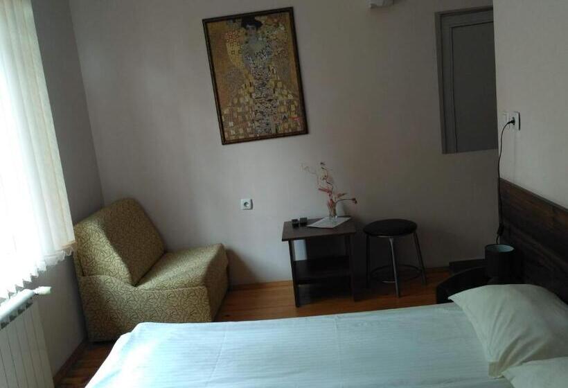 فندق семеен хотел невен