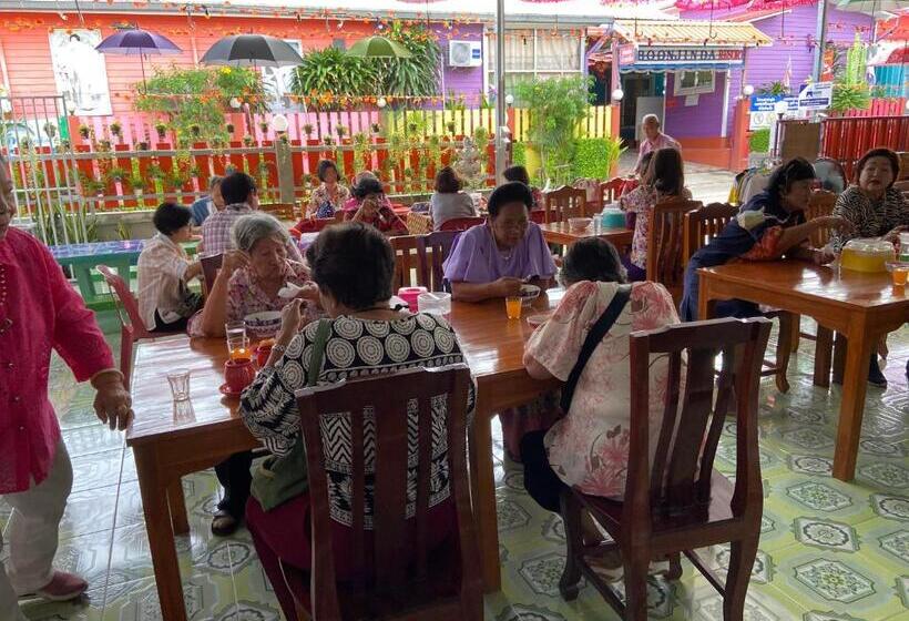 Отель บุญจินดา รีสอร์ท