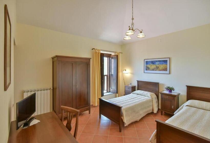 فندق Agriturismo L Antico Casolare