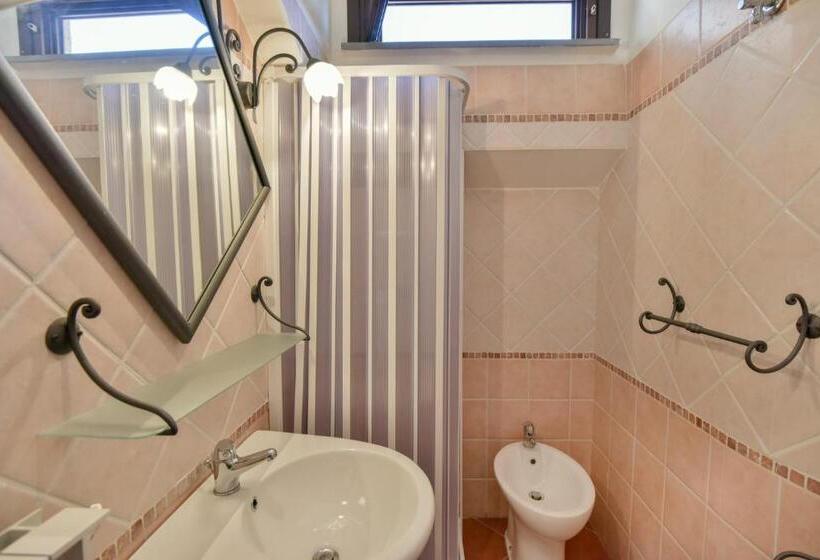 فندق Agriturismo L Antico Casolare