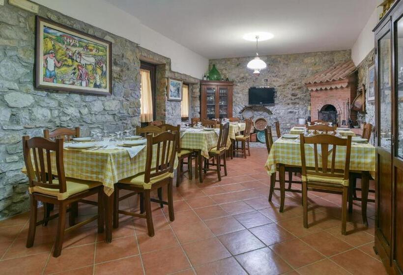 فندق Agriturismo L Antico Casolare