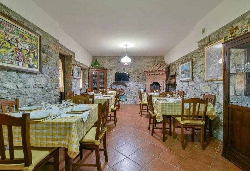 فندق Agriturismo L Antico Casolare