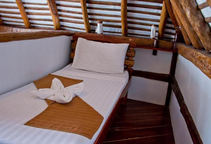 酒店 Caluwayan Palm Island Resort & Restaurant
