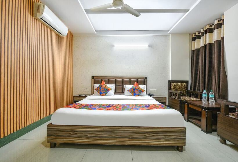 Fabhotel Ess Pee Grand