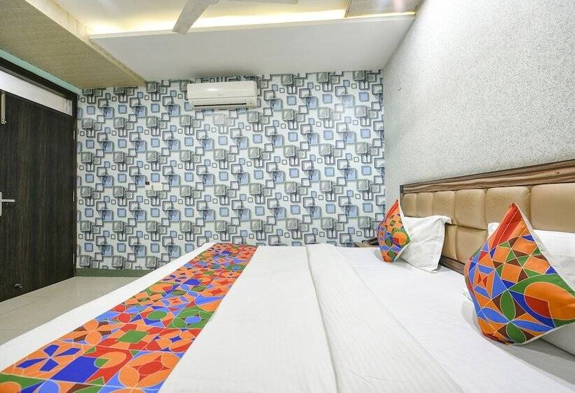 Fabhotel Ess Pee Grand