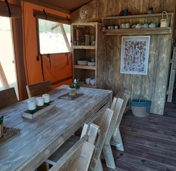 호텔 Gîte Et Lodges Du Hitton