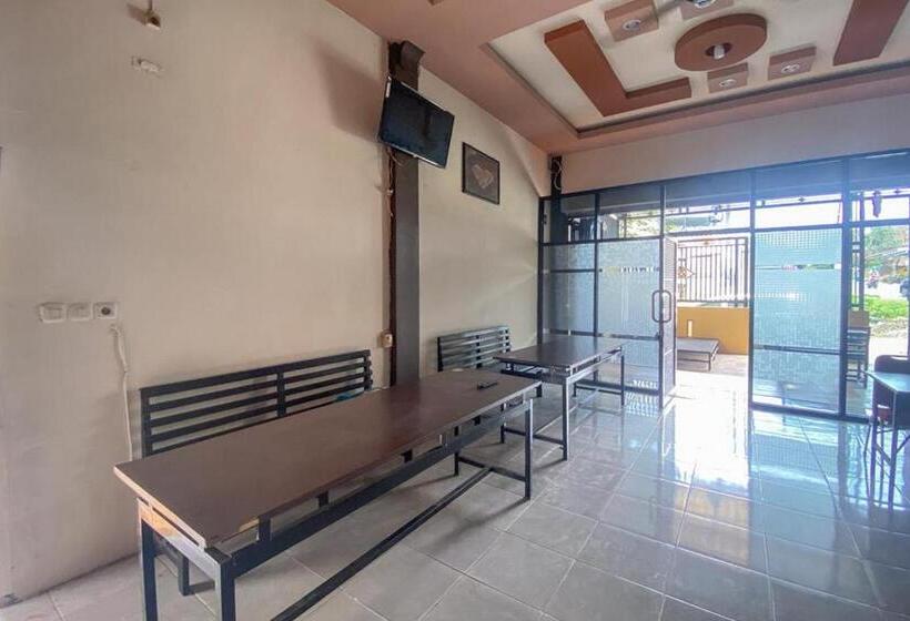 בית מלון כפרי Home Stay Mulyawan Syariah Sengkang Mitra Reddoorz