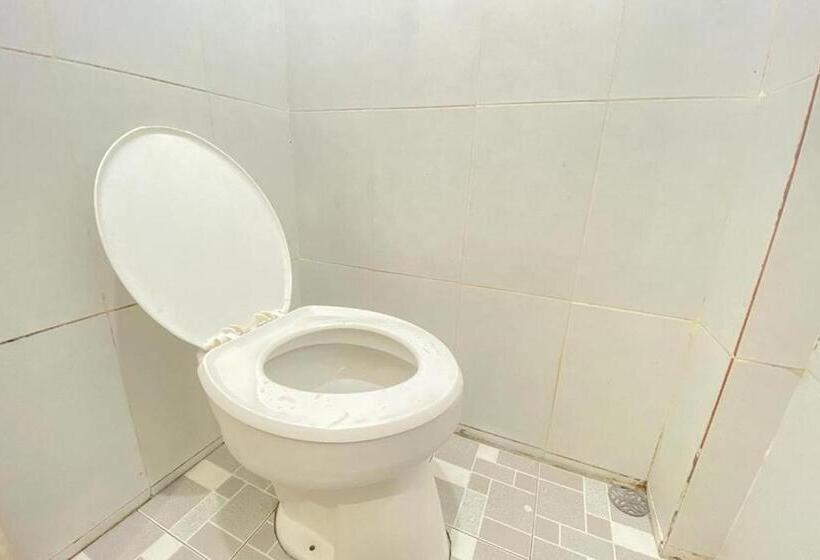 בית מלון כפרי Home Stay Mulyawan Syariah Sengkang Mitra Reddoorz