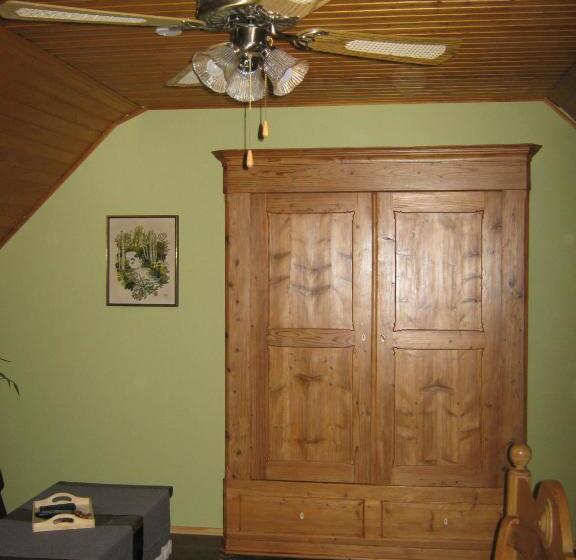 Отель Stierstall Suite Pension Wahlenau