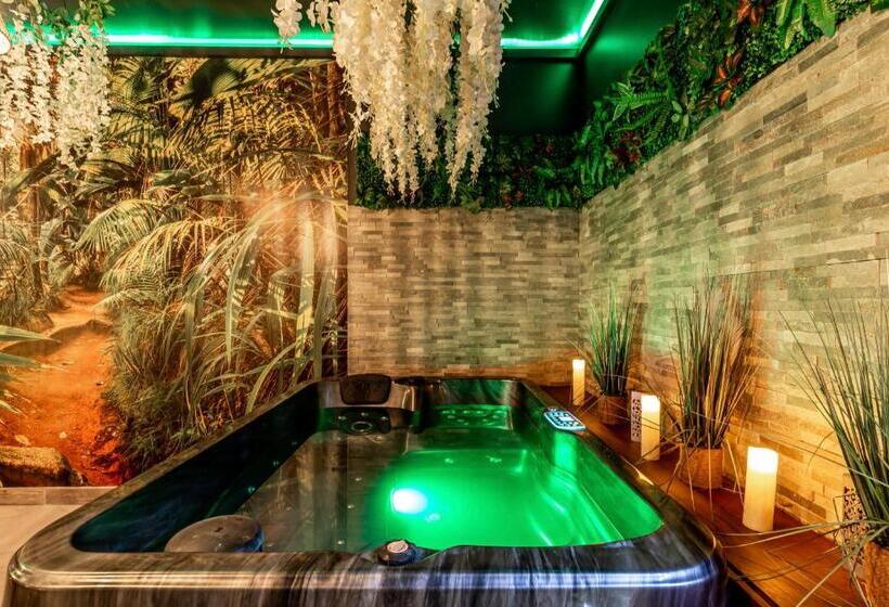 호텔 Sweet Uni Vert Jacuzzi