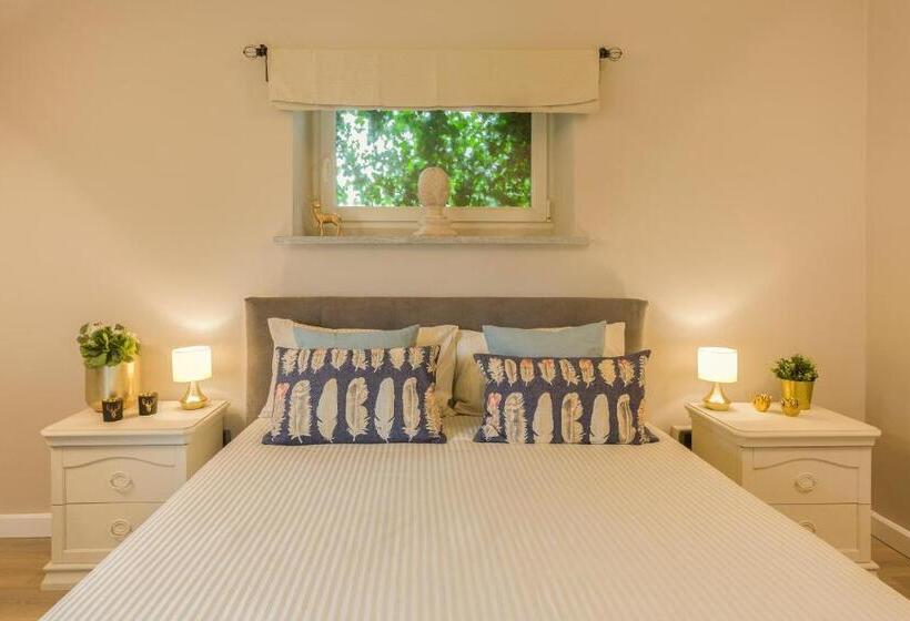 בית מלון כפרי White Tail Organic Farm