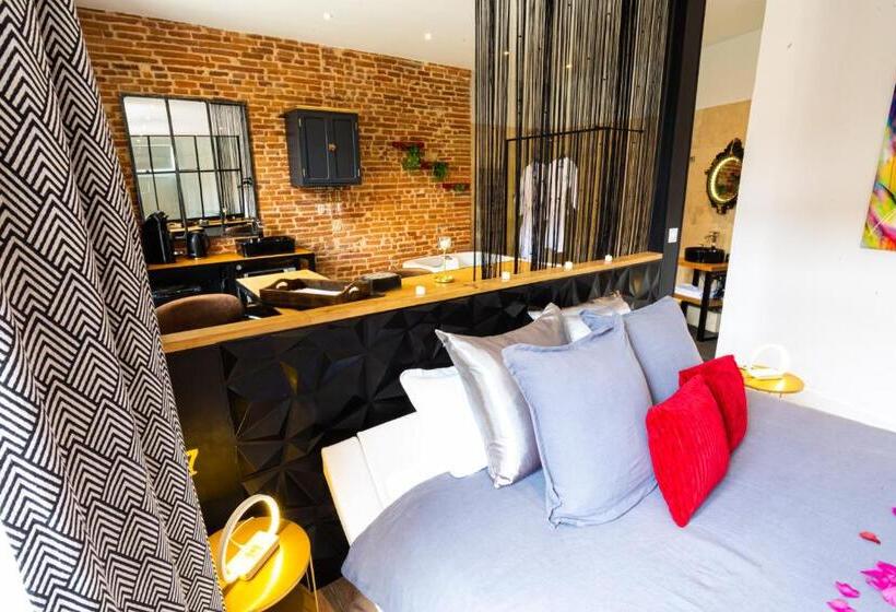 بنسيون Le Prieuré   Suites Romantiques Spa Privatif, Piscine, Jardin, Massages Proche De Toulouse