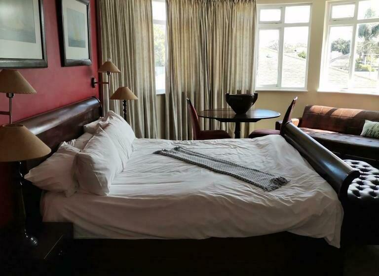 פנסיון Arkenstone Frys Guesthouse