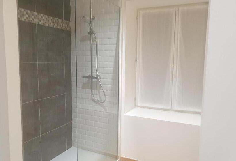 膳宿费 Au Clos Du Bourg