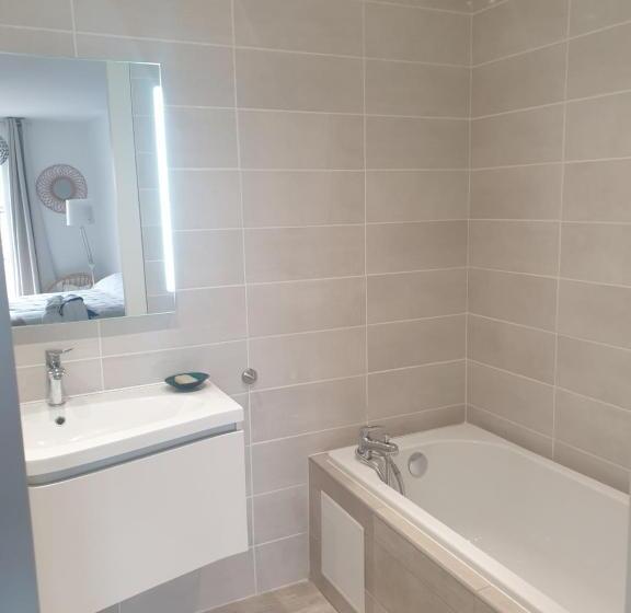 膳宿费 Au Clos Du Bourg