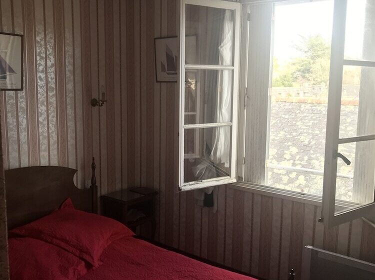 פנסיון Auberge Du Camfrout