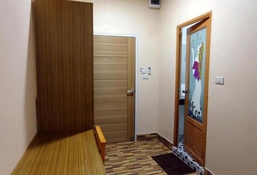 פנסיון Banpong Center Place