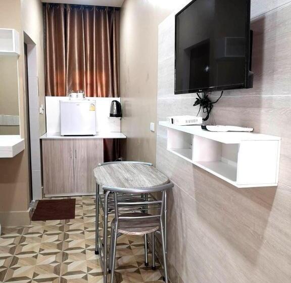 פנסיון Banpong Center Place