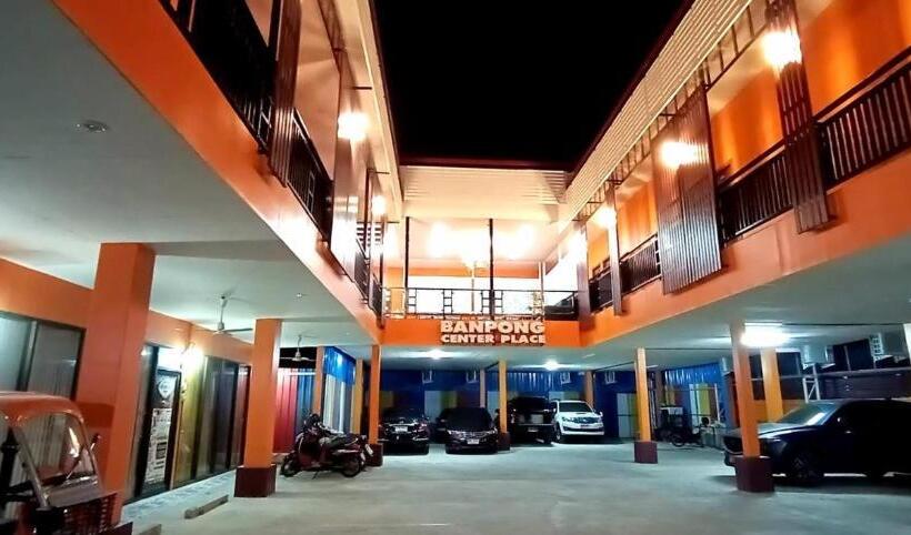 פנסיון Banpong Center Place