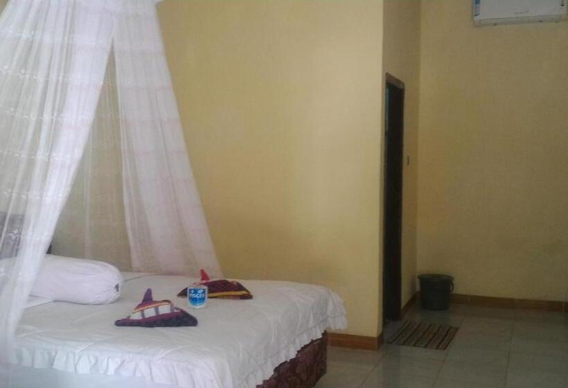 פנסיון Bintang Wisata Riung