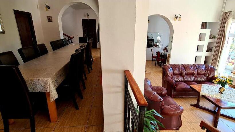 פנסיון Casa Vitan